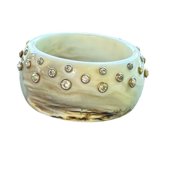 Vintage Lucite Wide Bangle Bracelet Brown Swirl Rhinestones Studded Retro Style - Picture 7 of 9